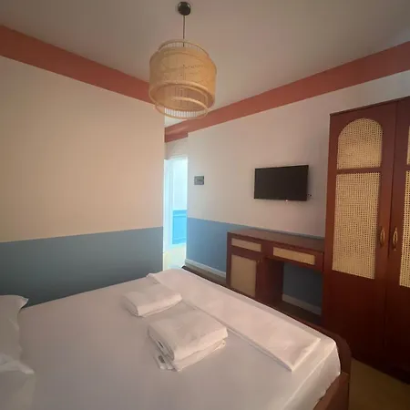 Xha Llukani Гостевой дом Берат