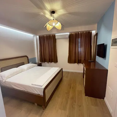 Xha Llukani Гостевой дом Берат