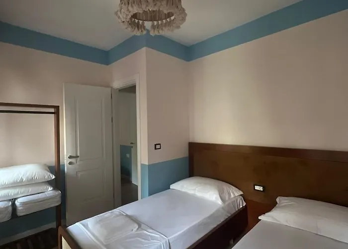 Konukevi Xha Llukani Berat